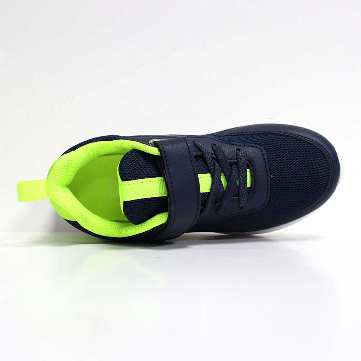 Zapatilla Urbana Niña Cutback