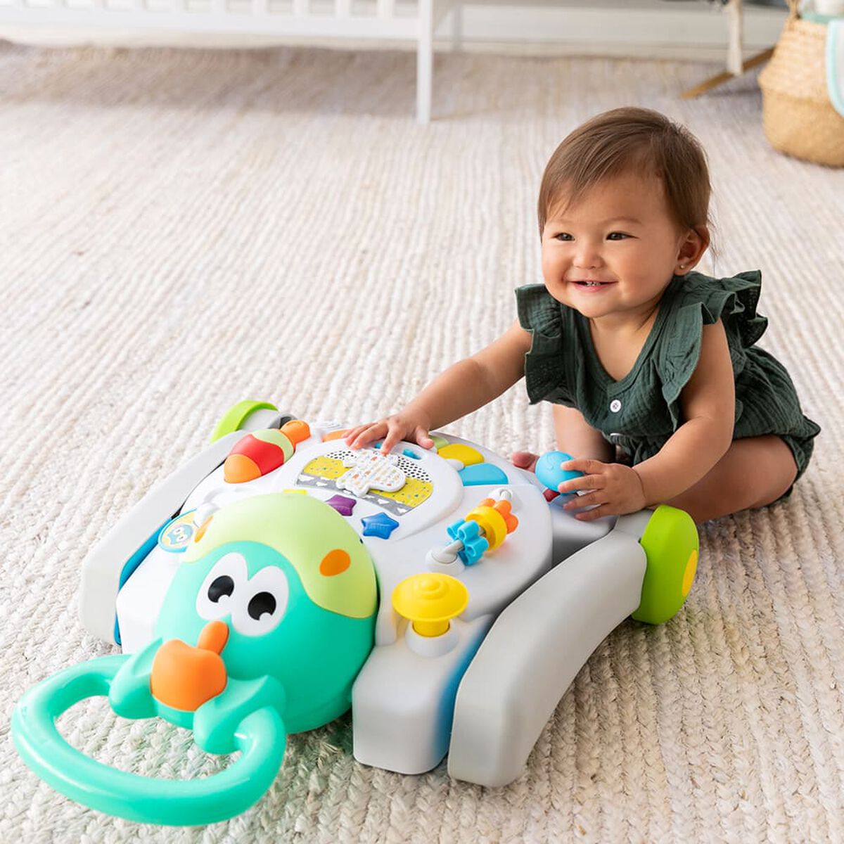 Caminador & Centro de Actividades Bebe 3 en 1 Infantino