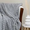 Manta Doral Chiporro Jacquard 127x152 cm Gris