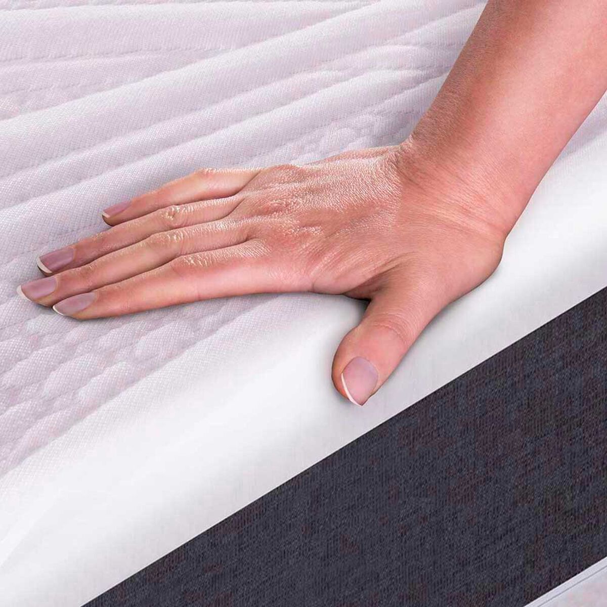 Box Spring CIC Base Dividida 2 Plazas Ortopedic + Respaldo + 2 Veladores Olmo + 2 Almohadas