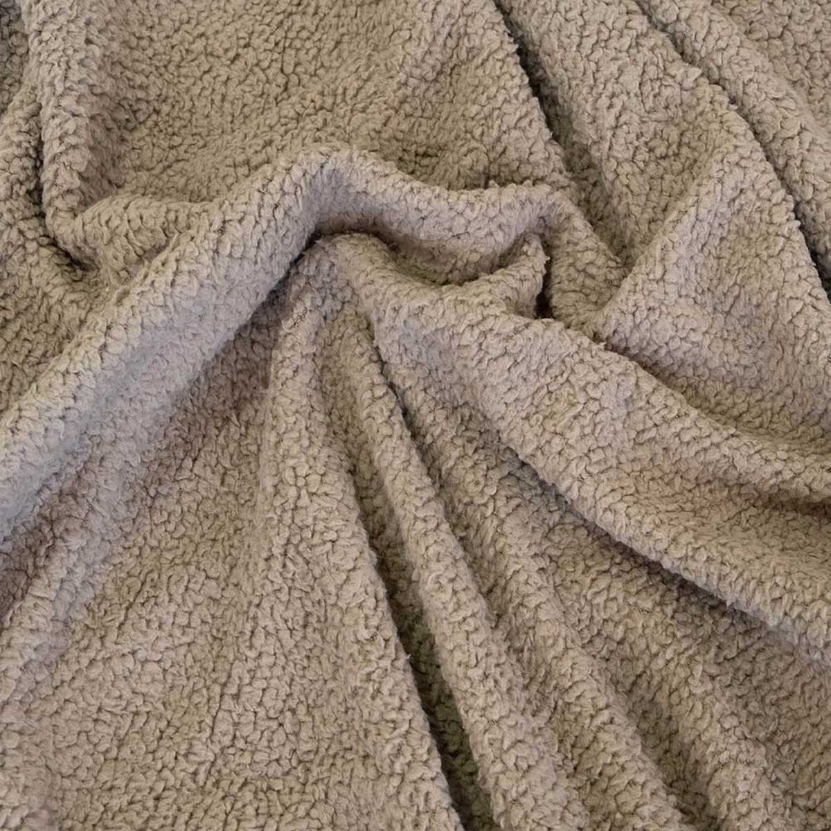 Frazada Poli&eacute;ster Doral King Deluxe Caf&eacute;