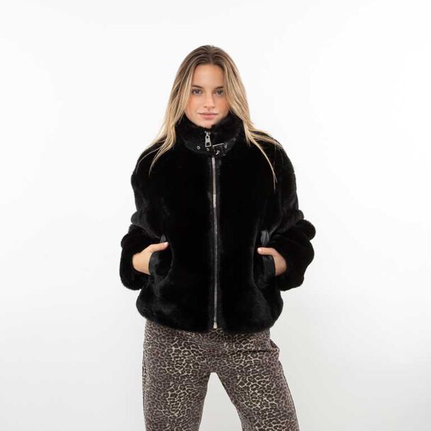 Chaqueta Peluda Mujer Icono