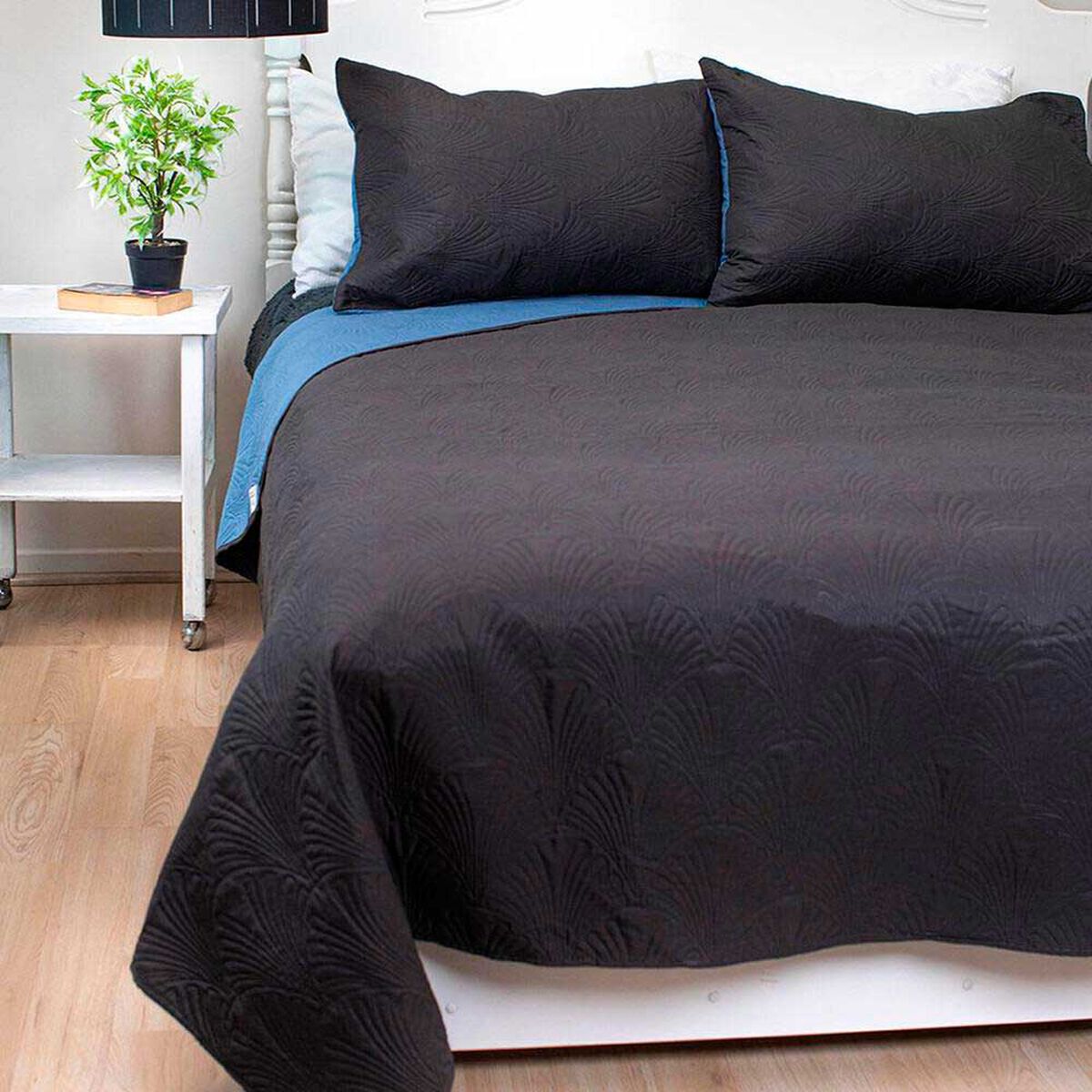 Quilt Doral 2 Plazas Negro y Azul Hotpress Bicolor