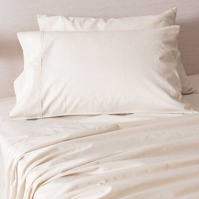 Juego de Sábanas SoHome 180 Hilos King Liso Beige