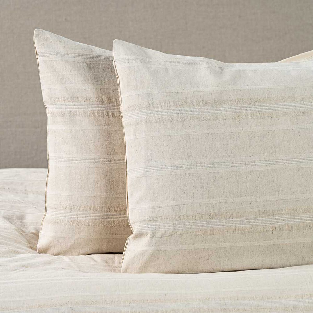 Funda de Plum&oacute;n Cannon S&uacute;per King Dyed Stripe