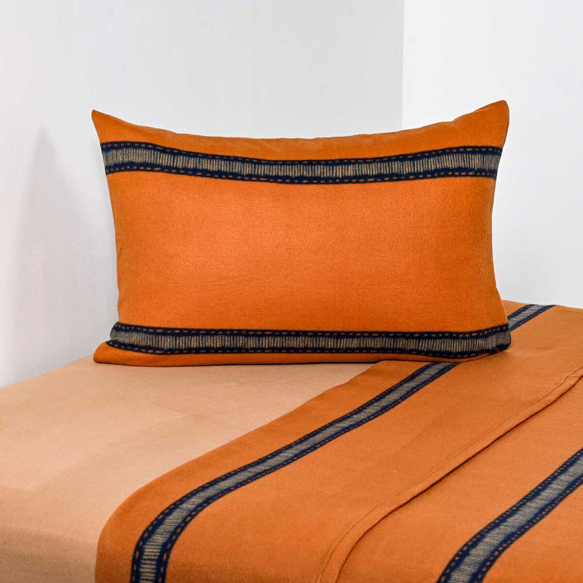 Juego de S&aacute;banas Polar Estampado American Family 1,5 Plazas Lark