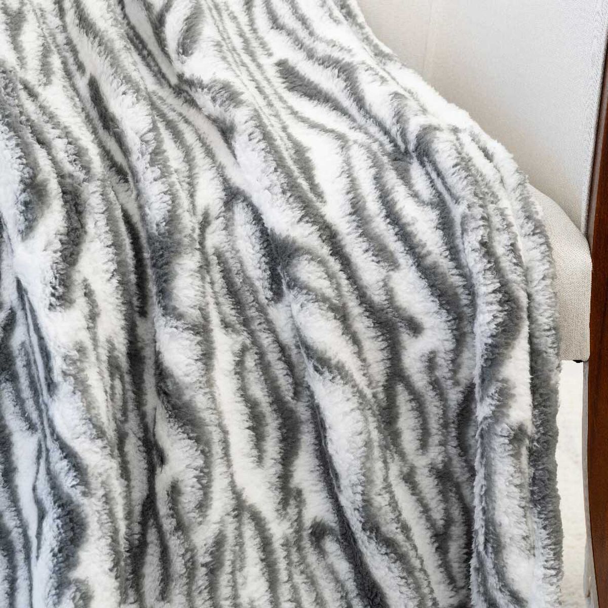 Manta Doral Softy Estampada 127x152 cm D3