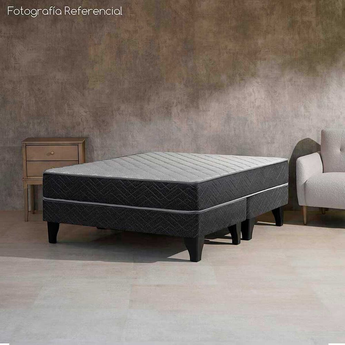 Cama Europea Celta Base Dividida 2 Plazas Atlantis Black + Respaldo + 2 Veladores Castilla + 2 Almohadas