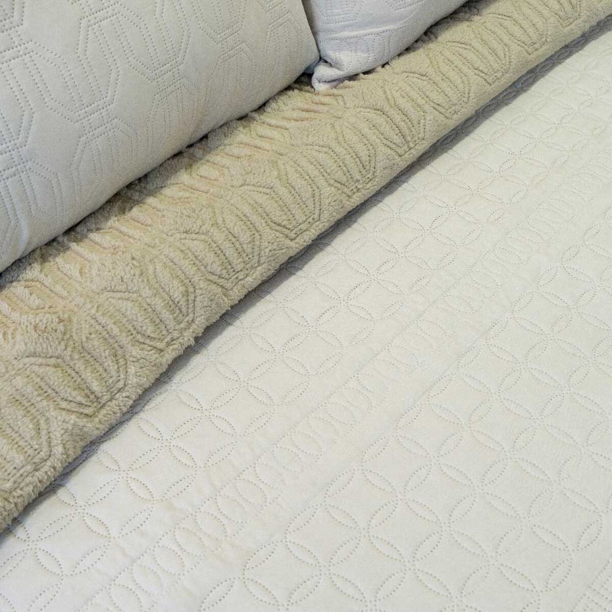 Quilt Doral 2 Plazas Viena Liso Beige