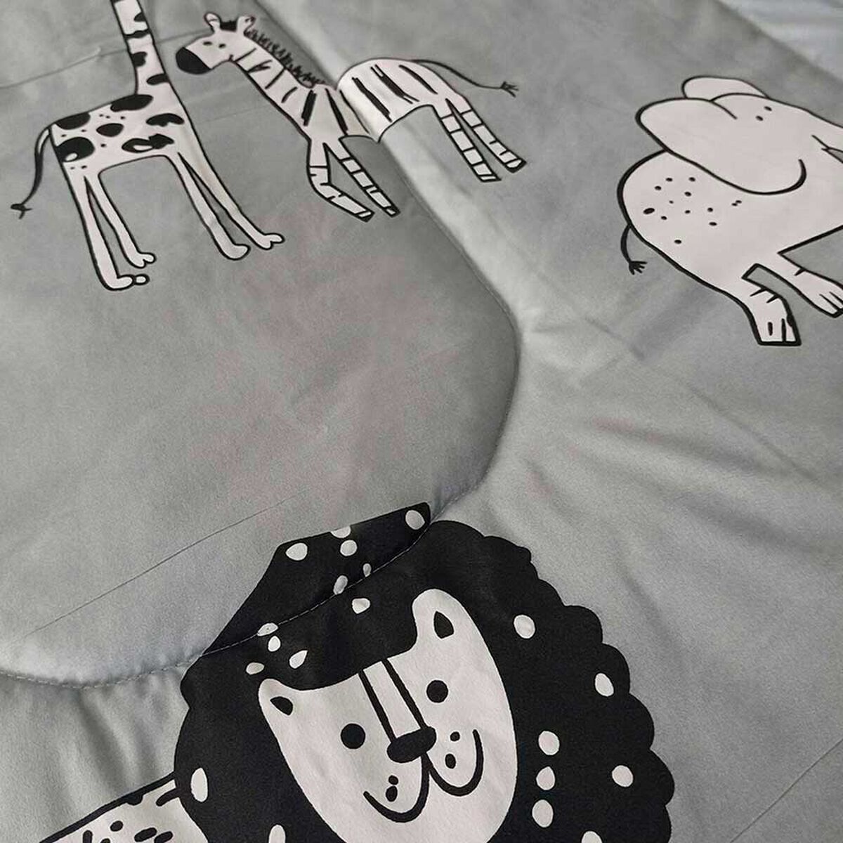 Plum&oacute;n Illusions 1,5 plazas Infantil Jungle Gris