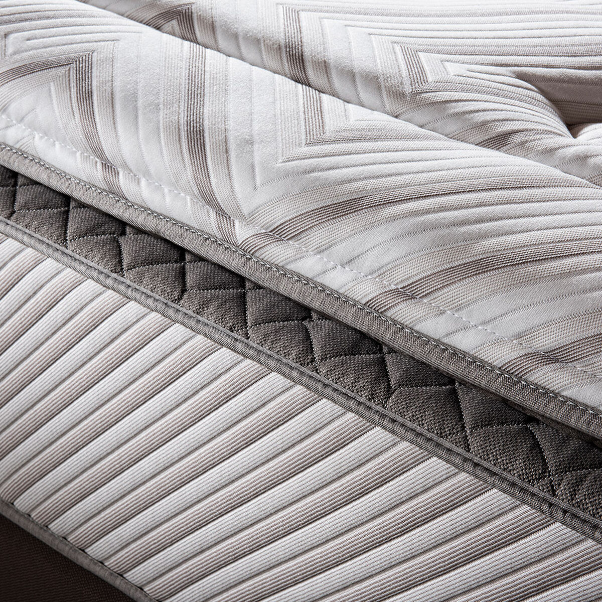 Cama Europea Rosen Base Divida King + Set Maderas Brera