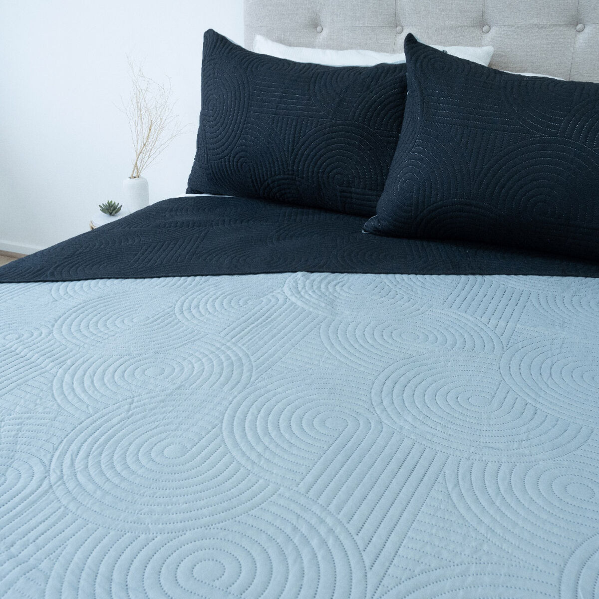 Quilt Doral Hotpress Bi-Color King Verde Negro-Gris