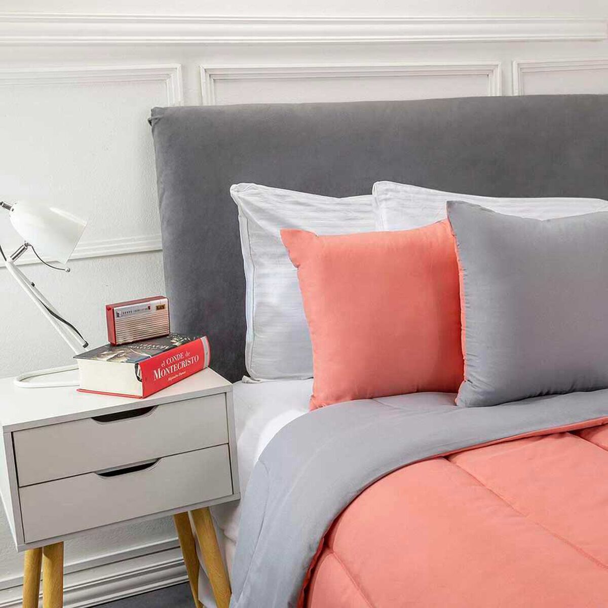 Set Plum&oacute;n Bicolor + 2 Cojines Casanova 1,5 Plazas Liso Coral Gris