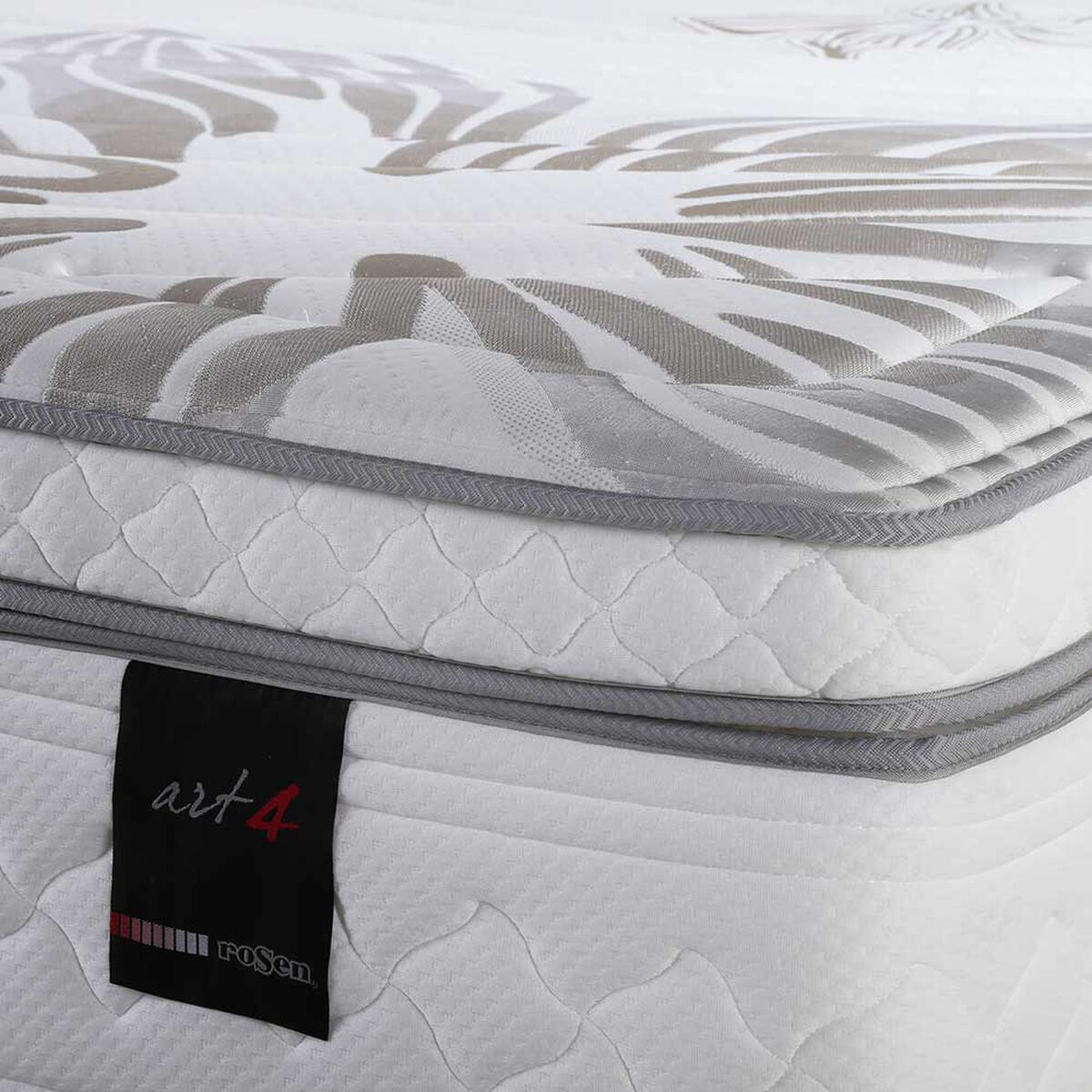 Cama Europea Rosen Base Dividida 2 Plazas Art 4 + Respaldo + 2 Veladores Sicilia