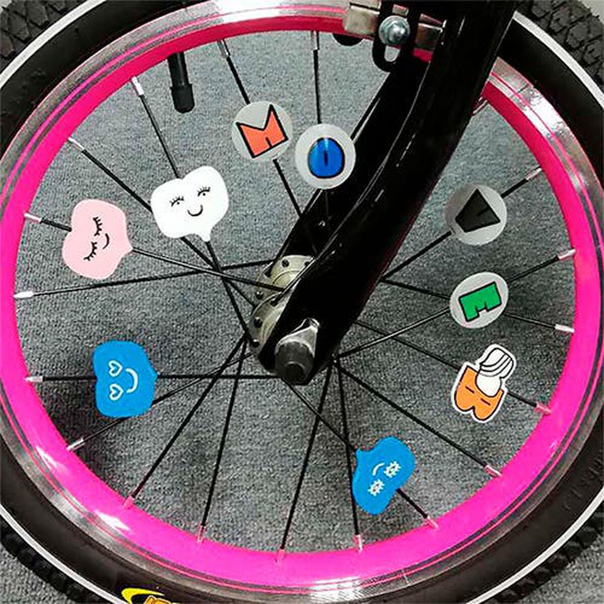 SET DE ACCESORIOS Y TIMBRE BIA