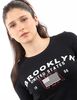 Polera Con Estampado Crop Manga Larga Mujer Icono
