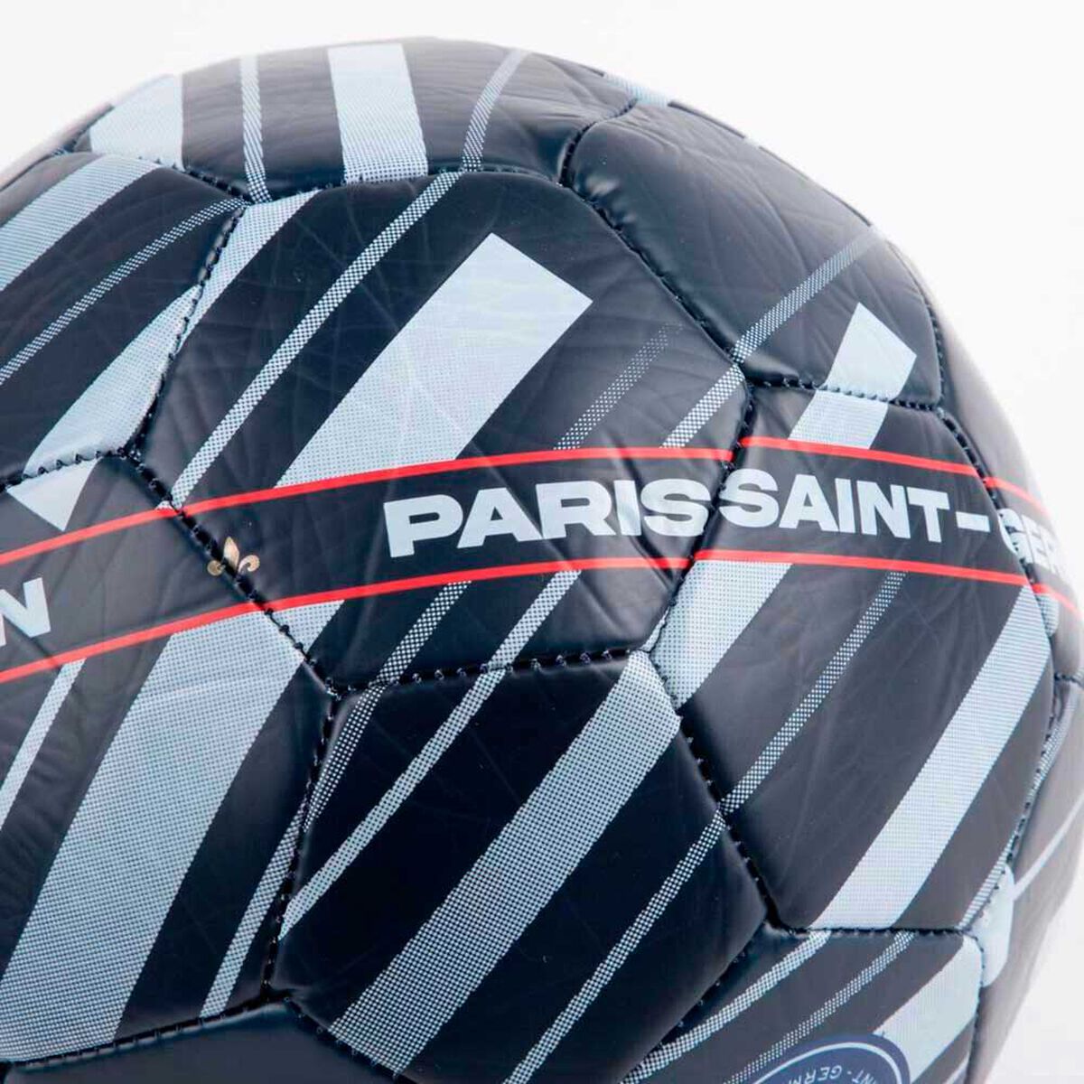 Bal&oacute;n de F&uacute;tbol PSG