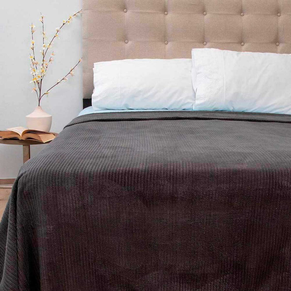 Frazada Poli&eacute;ster Doral 2 Plazas Deluxe Gris Oscuro