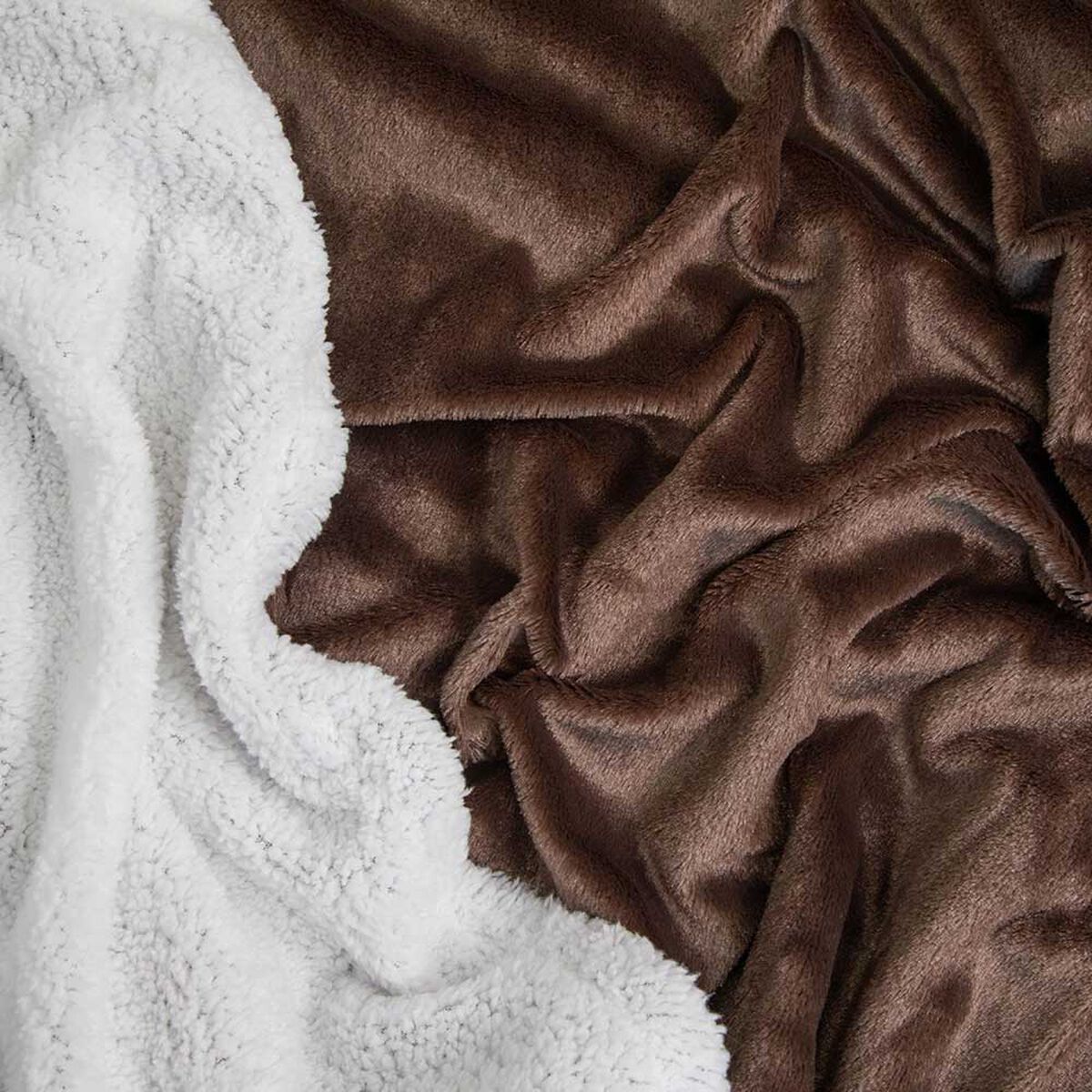 Frazada Poliéster Doral 2 Plazas Deluxe Café