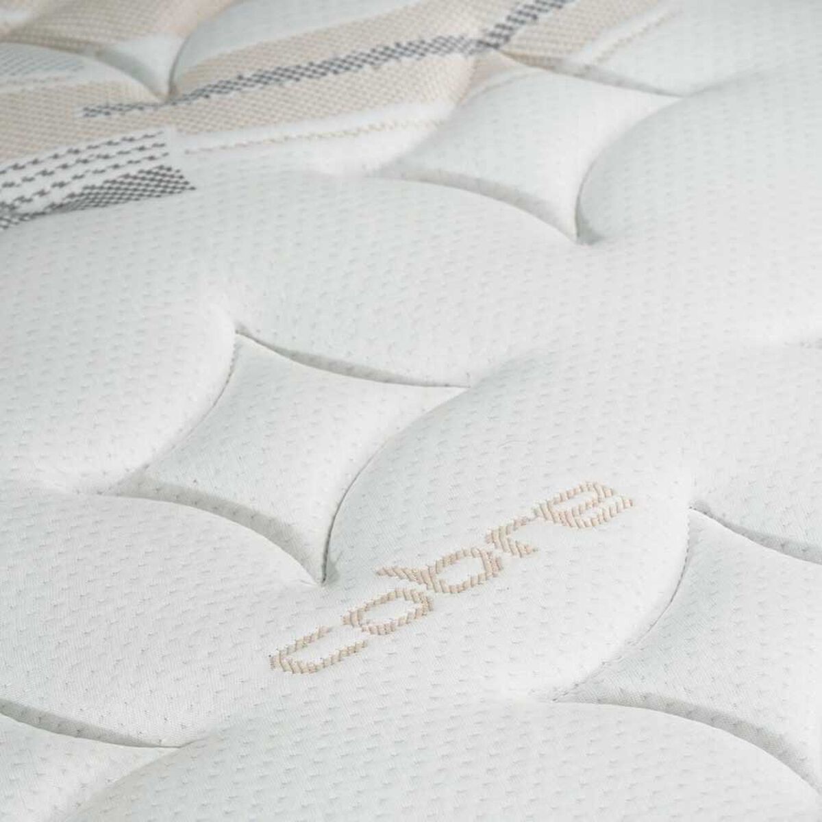 Cama Europea Celta Base Dividida Súper King Copper Black + Respaldo