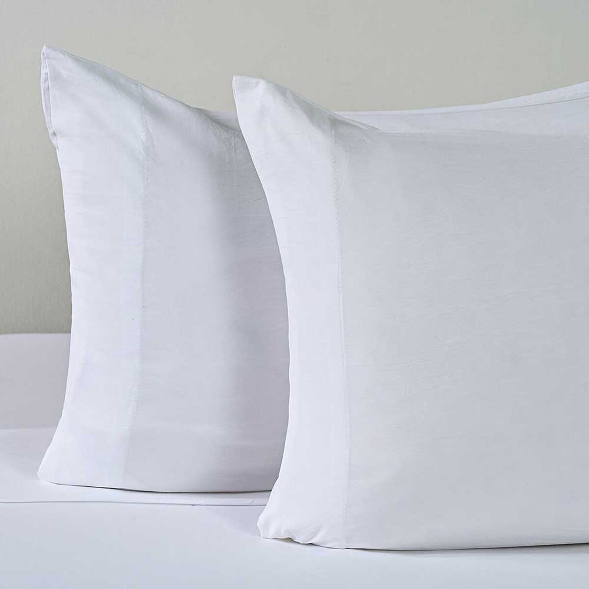 Juego de S&aacute;banas American Family King Liso Prewash Blanco