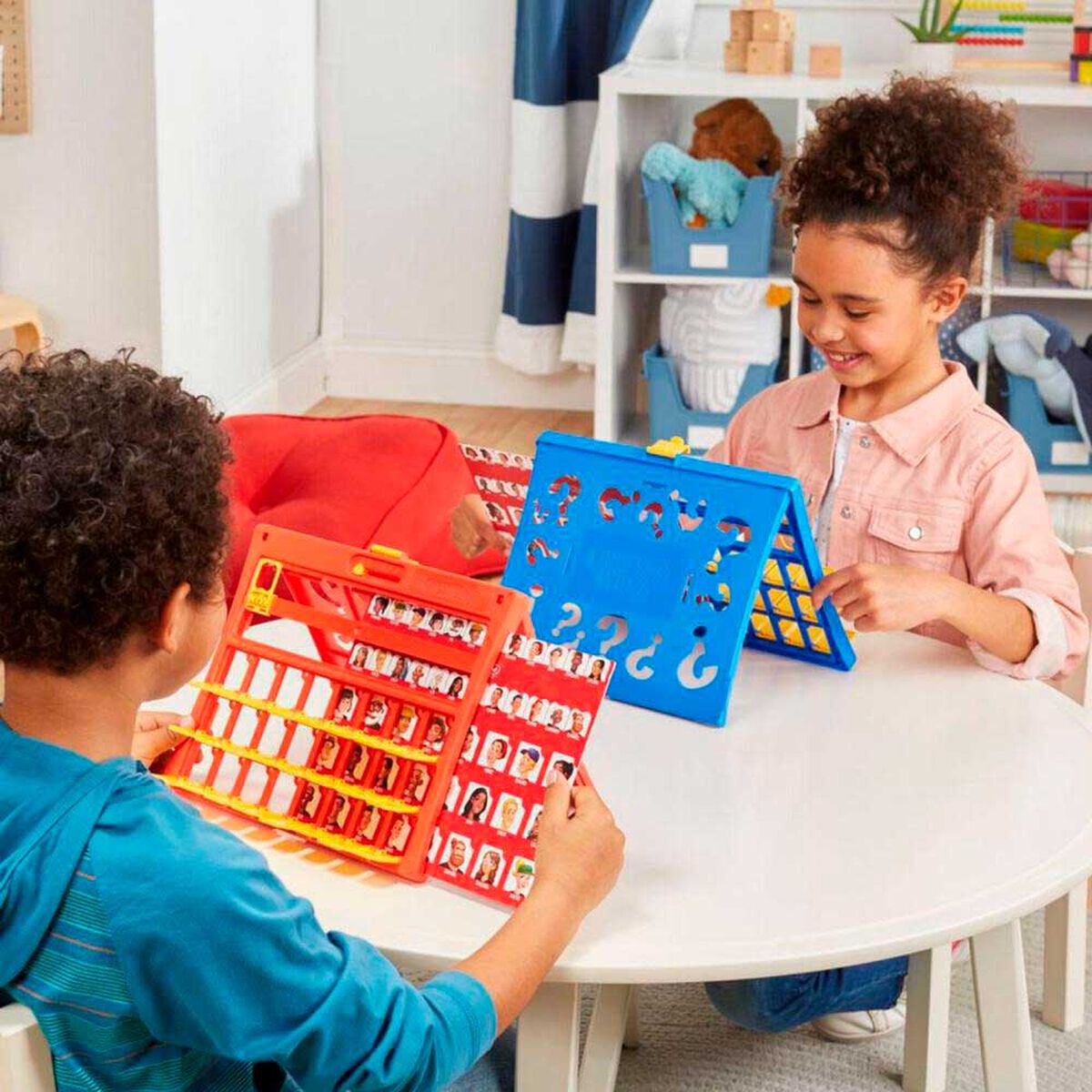 Juego de Mesa Adivina Qui&eacute;n? Hasbro Gaming