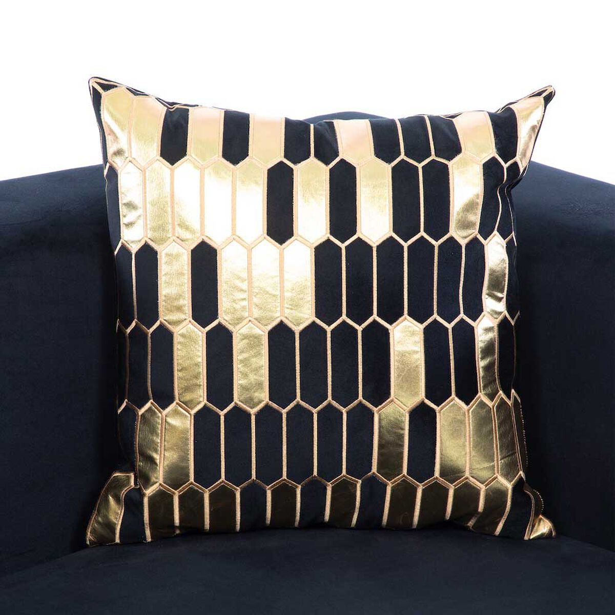 Sof&aacute; Daniels 3 Cuerpos Negro