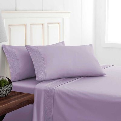 Imagen 2 del producto Juego de Sábanas Doral 1,5 Plazas Santorini Liso Broderie Lavanda