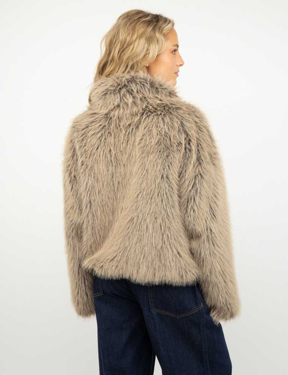 Chaqueta Peluda Mujer Icono