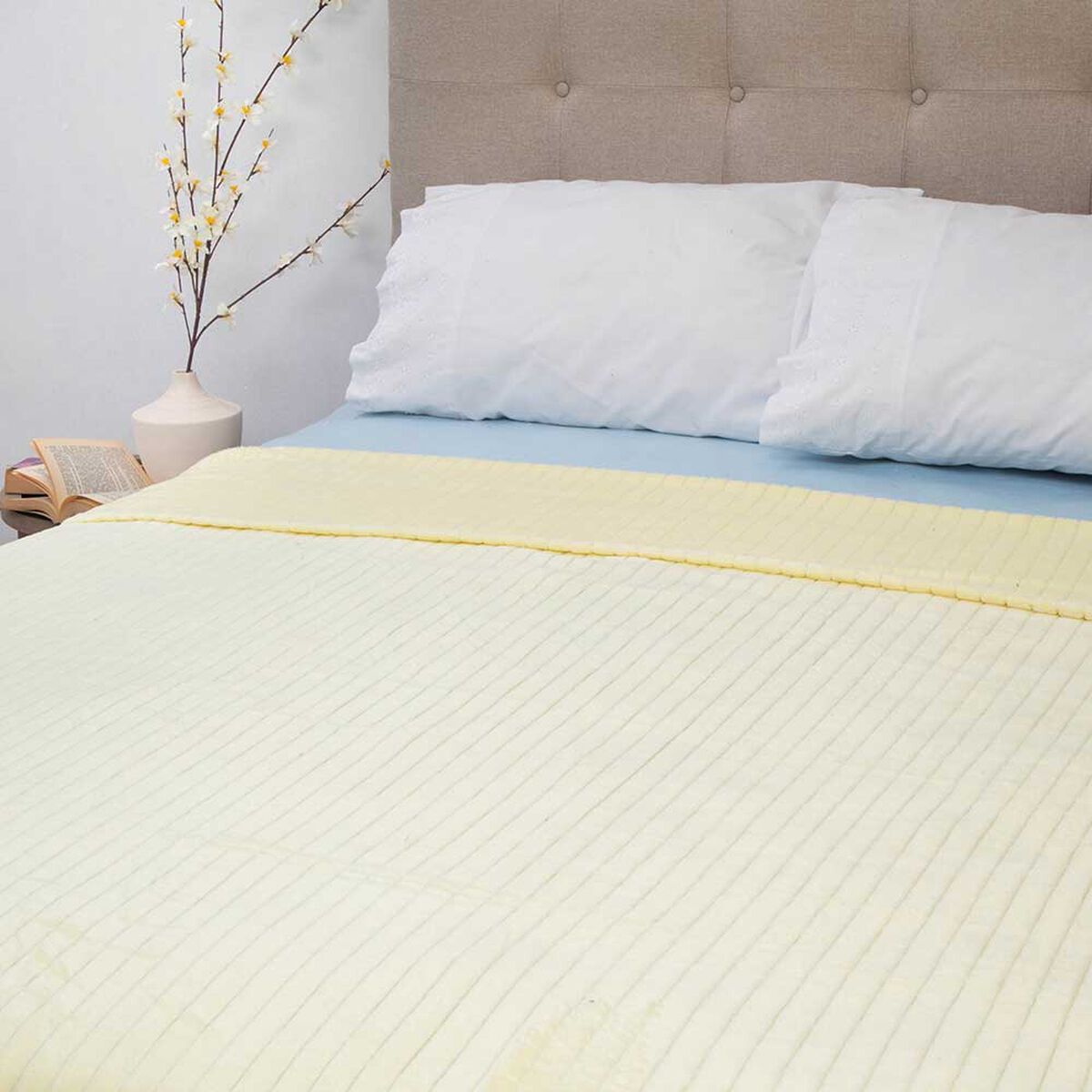 Frazada Poliéster Doral King Deluxe Amarillo