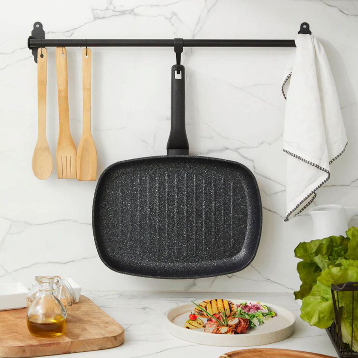 Sarten Grill Korkmaz Ornella 35x25cm 3.2 lt. Negro