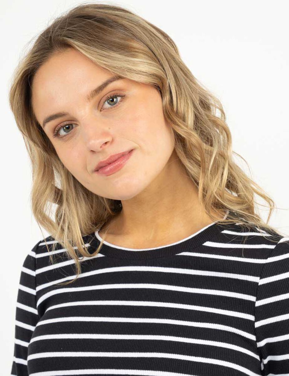 Polera Crop Manga Larga Mujer Icono