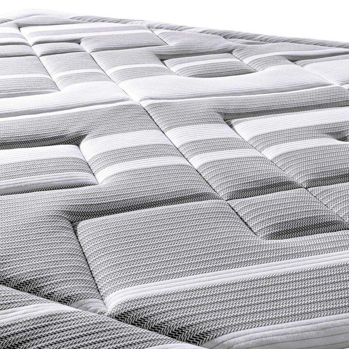 Cama Europea Rosen King Base Dividida Driven + Set Maderas Nolita + Almohadas