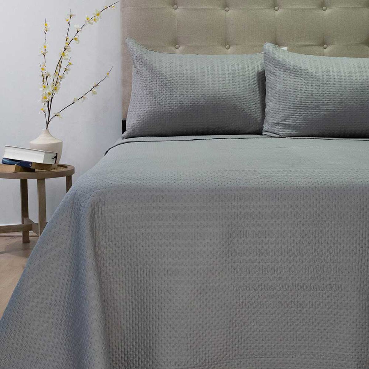 Quilt Doral 2 Plazas Liso Deluxe Gris