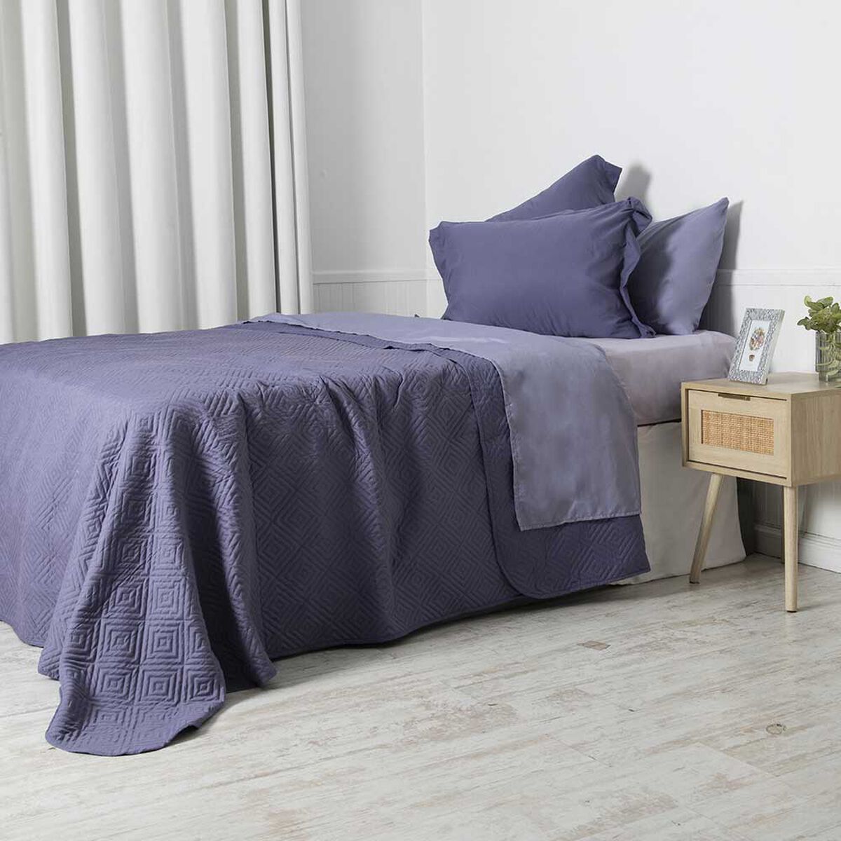 Set Quilt + Juego de Sábanas Mashini 2 Plazas Liso Morado