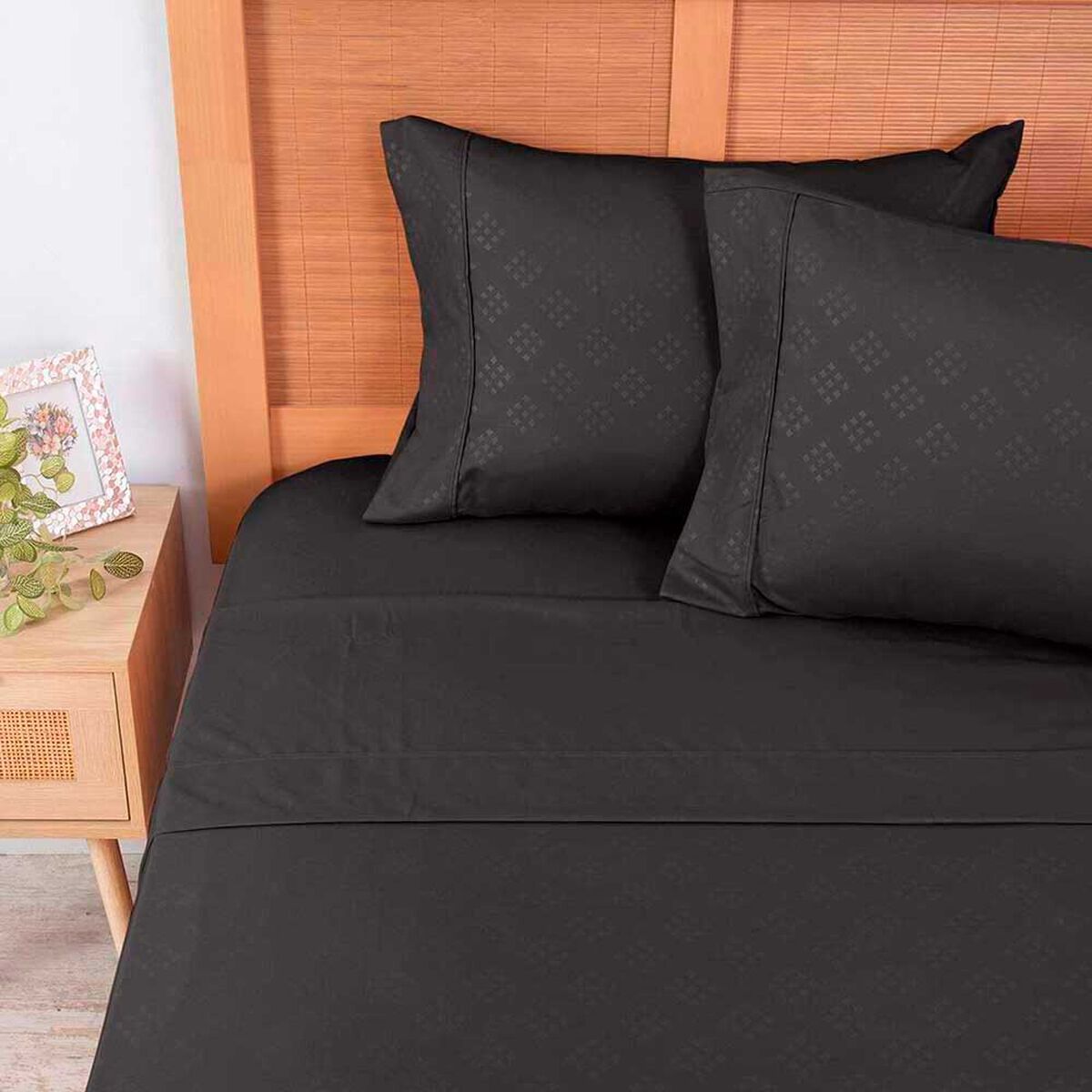 Juego de S&aacute;banas Embossed Plumetti 2 Plazas Mimosa Negro