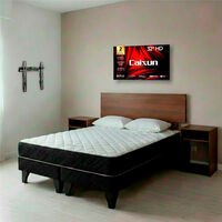 Combo Cama Europea Celta 2 Plazas New Atlantis Base Dividida + Respaldo + 2 Veladores Casanova 2 Plazas Nogal + Pack Almohadas Casa Linda Almohadas Blanco 65 x 45 cm + Smart TV LED 32"" Caixun HD Google TV C32V1HG + Soporte de Pared Fijo Fiddler MV301S