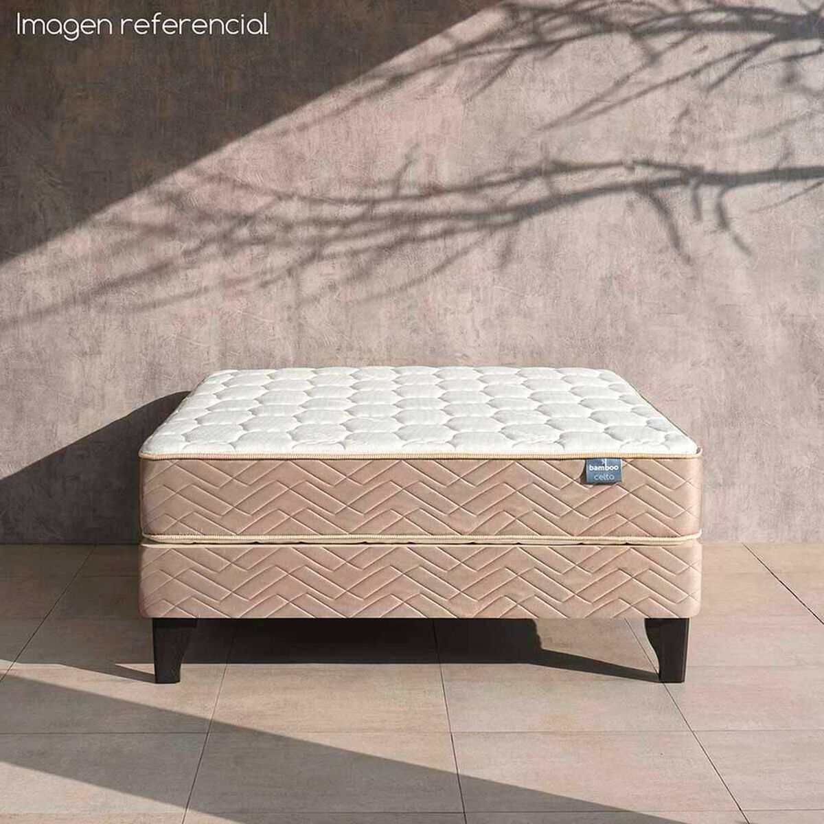 Cama Europea Celta Base Dividida 2 Plazas Bamboo + Respaldo + 2 Veladores Alba White