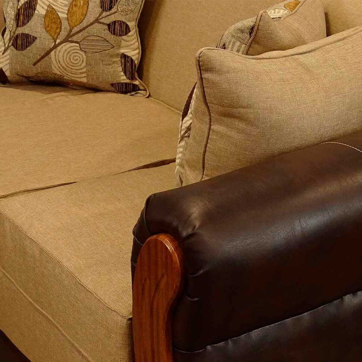 Sof&aacute; Elegant Detail Girona 3 Cuerpos Tela/PU Beige