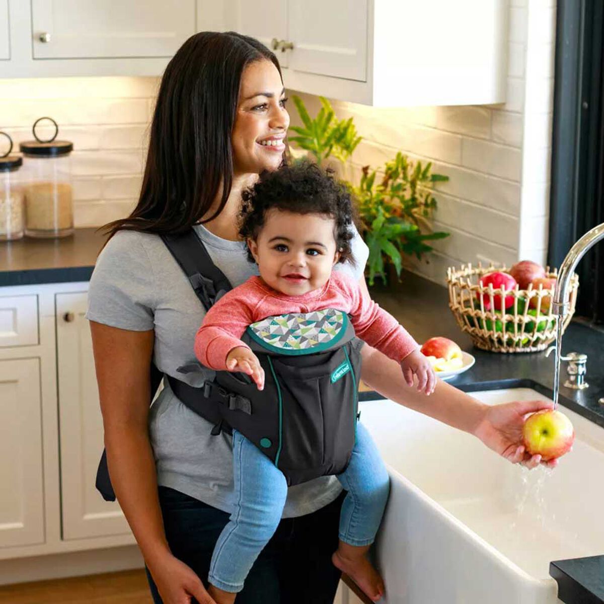 Portabeb&eacute;s Swift Classic con Bolsillo Gris Infantino