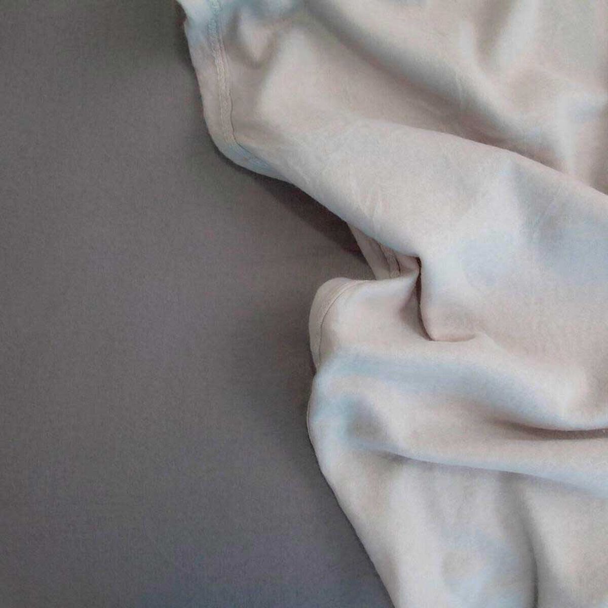 Juego de S&aacute;banas Chiporro Doral King Senses Gris