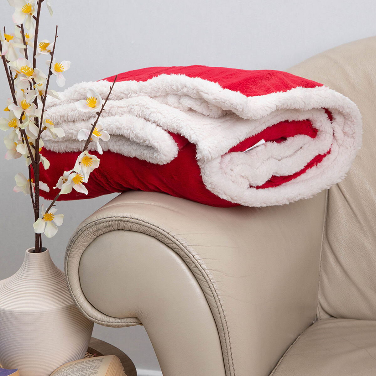 Manta de Poli&eacute;ster Doral 127 x 152 cm Fluffy Rojo