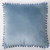 Cojín Velvet con Pompones Azul 45X45 cm