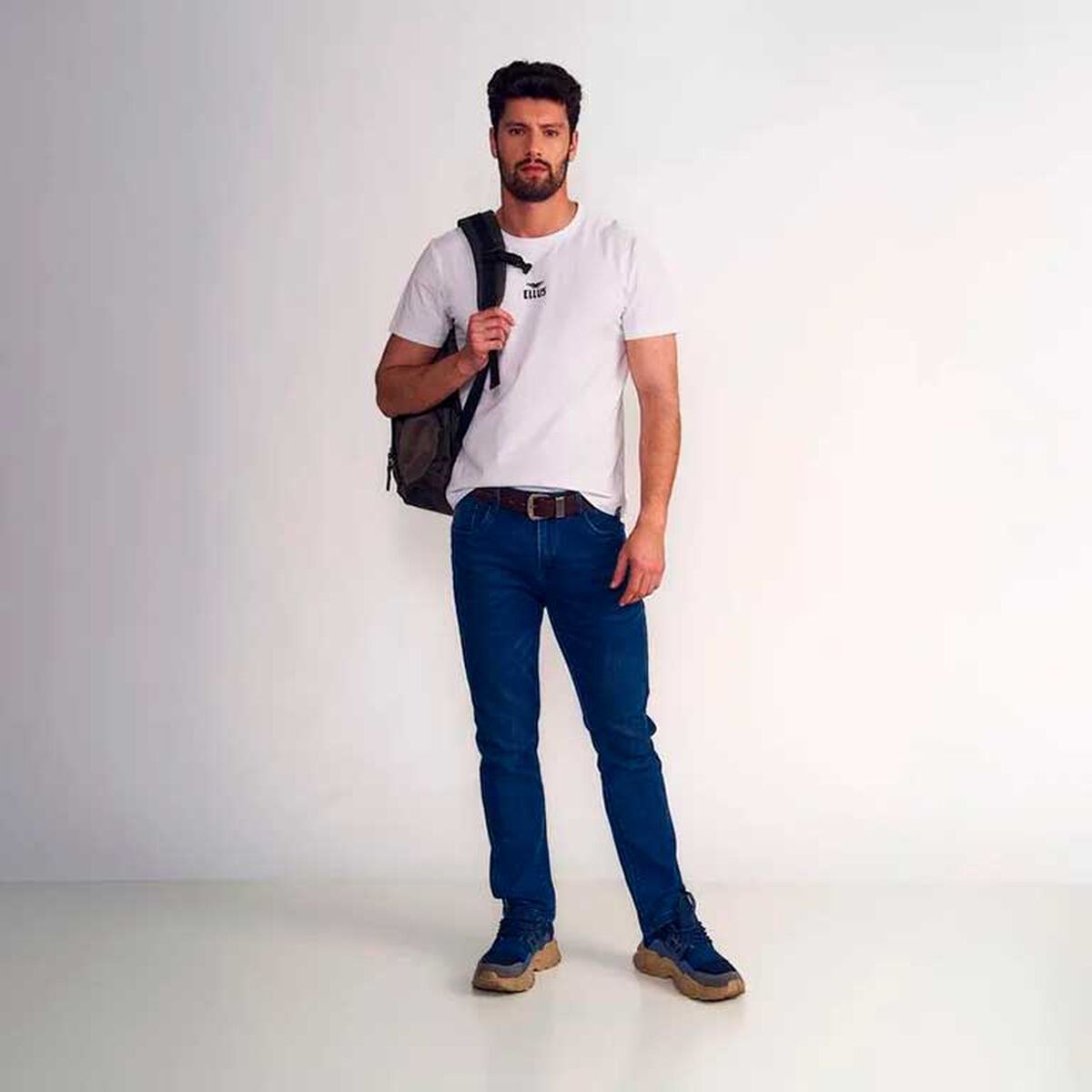 Jeans Slim Tiro Medio Hombre Ellus