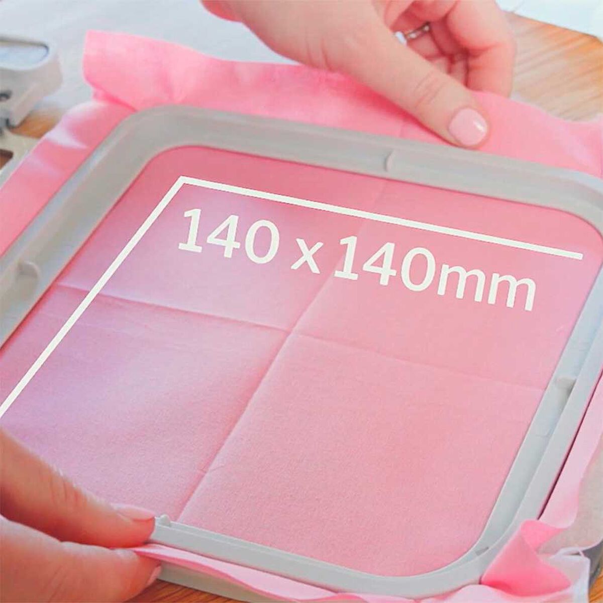 Máquina de coser y bordar Janome  MC1000 49 W