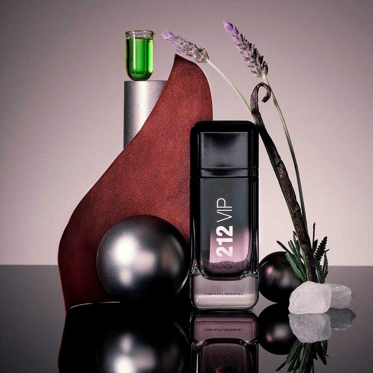 Perfume Carolina Herrera 212 VIP Men Black EDP 50 ml