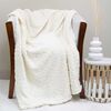 Manta Doral Chiporro Jacquard 127x152 cm Beige