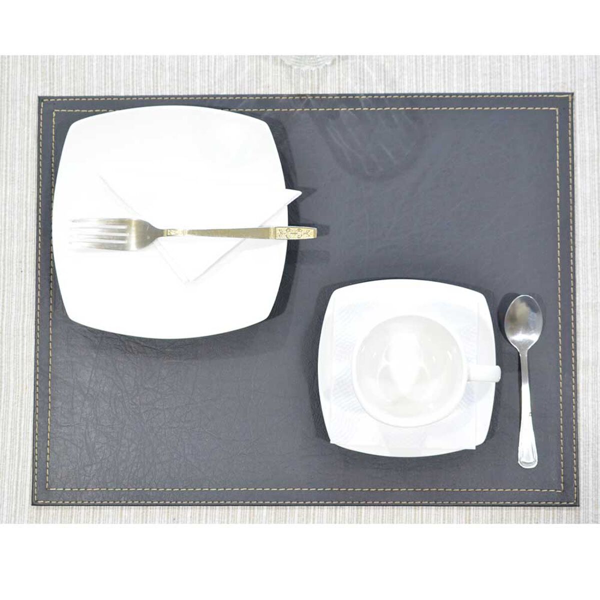 Set 4 Individuales Doral Eco Cuero Rectangular 32x42 Gris