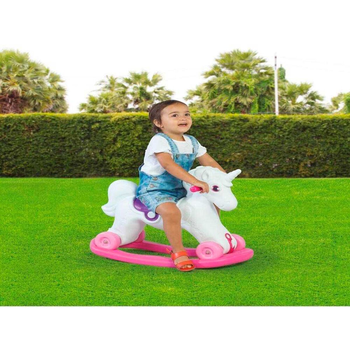 Unicornio Mecedor Con Ruedas Dolu