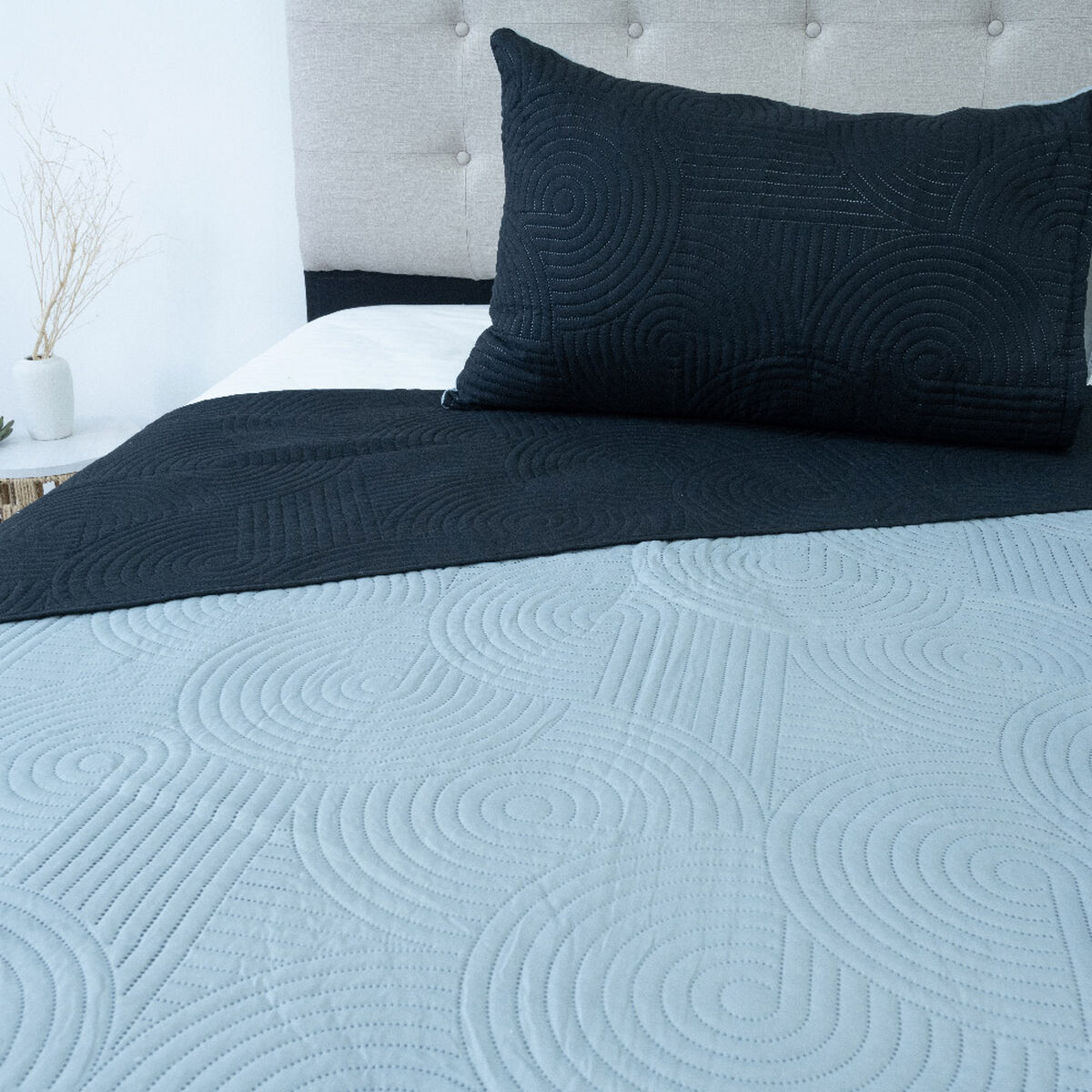 Quilt Doral Hotpress Bi-Color 1,5 Plazas Negro-Gris